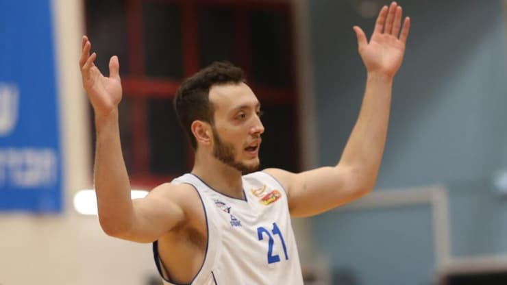 שוב בהרצליה. היידגר (צילום: אורן אהרוני) מקס היידגר