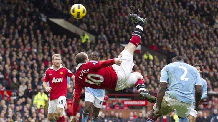 המספרת של וויין רוני מול מנצ'סטר סיטי (צילום: AP) המספרת של וויין רוני מול מנצ'סטר סיטי