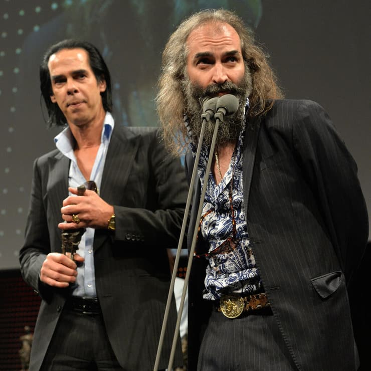 מצאו את נתיב הזהב. וורן אליס וניק קייב (צילום: AP) ניק קייב, וורן אליס