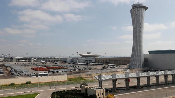 נתב"ג (צילום: AFP) נתב"ג נמל התעופה בן גוריון מגדל תצפית