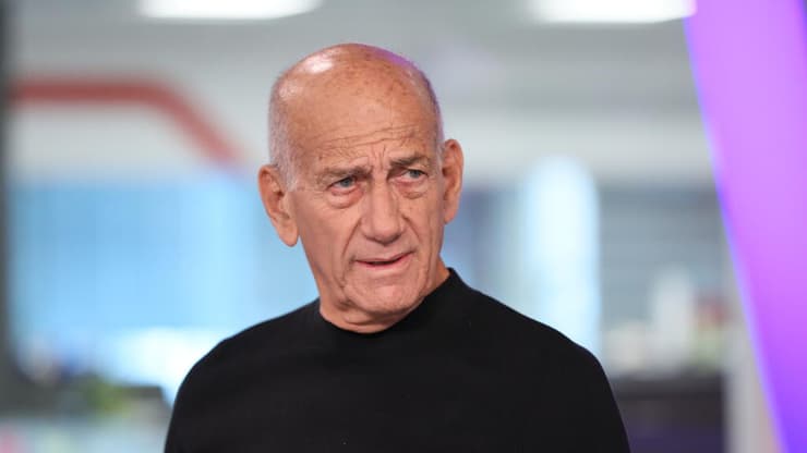 אהוד אולמרט בריאיון באולפן