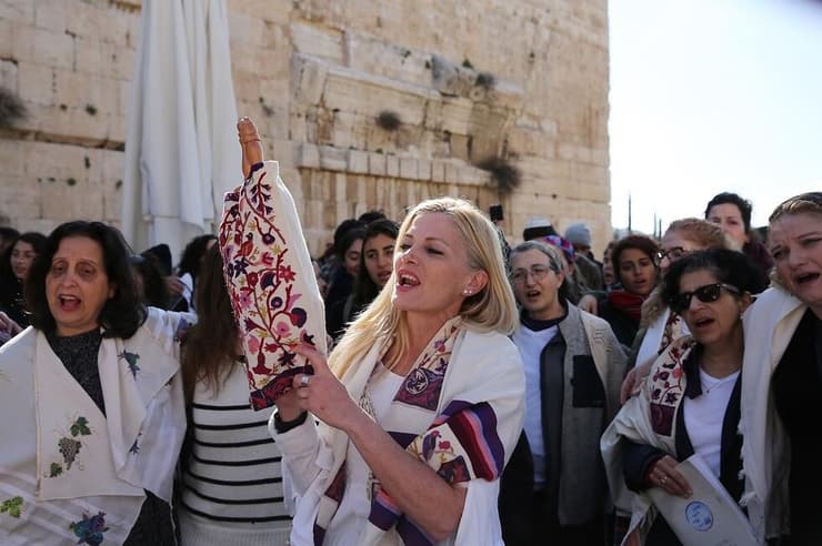 נשות הכותל. "חשבתי שהן טעו כשהסכימו לפשרה של מתווה הכותל" (צילום ארכיון: אלכס קולומויסקי) נשות הכותל
