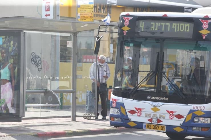 קו 4 בשוק התקווה בתל אביב