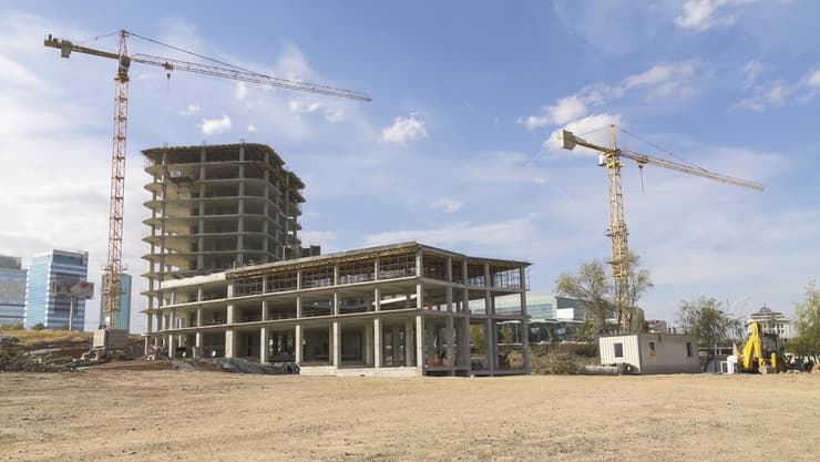 אתר בנייה (צילום: shutterstock) אתר בנייה