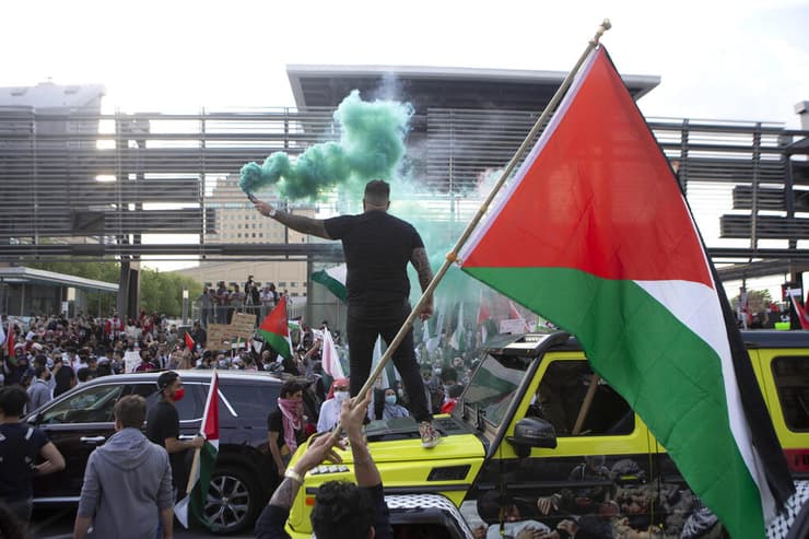 מפגינים פרו פלסטינים בקנדה (צילום: AP) מחאות בקנדה