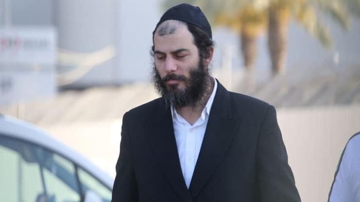 מוטי בבצ'יק בהפסקה בזמן החקירה בלהב