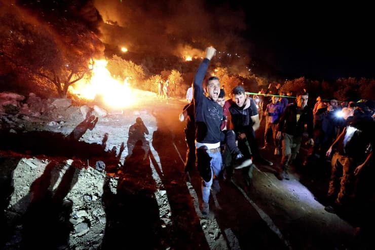 הפגנה ו הטרדה לילית של פלסטינים באזור הכפר ביתא נגד מאחז אביתר 