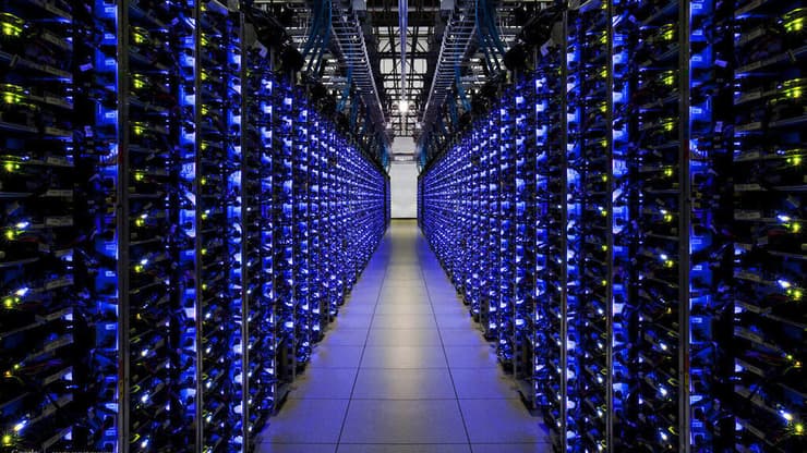 דאטה סנטר, או מרכז נתונים. מפלצת חסרת תקדים (GettyImages) דאטה סנטר