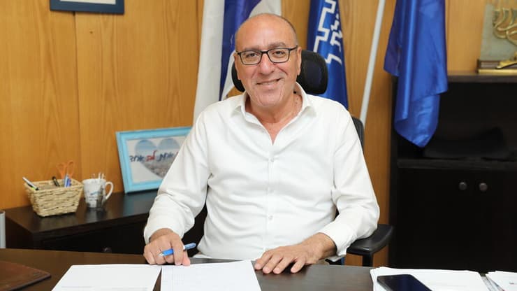 "התיאור הפשטני של אילת כמרחב של בתי מלון בלבד, חושף חוסר הבנה עמוק". אלי לנקרי (צילום: מאיר אוחיון ) אלי לנקרי