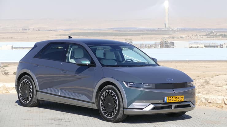 יונדאי איוניק 5