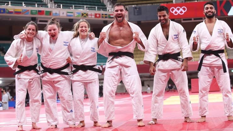 הצילו את האולימפיאדה (צילום: אורן אהרוני) החגיגות בסיום