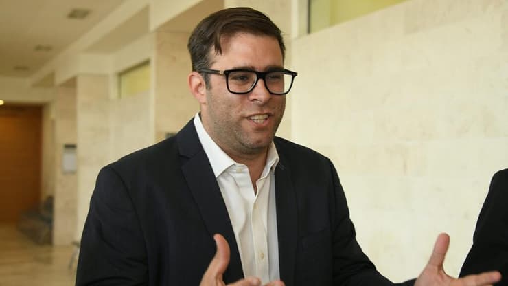 אורן חזן
