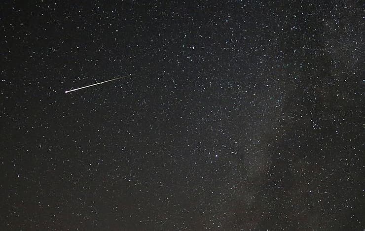 לא צריך משקפת או טלקסופ, אך הירח יפריע (צילום: רויטרס) בוסניה