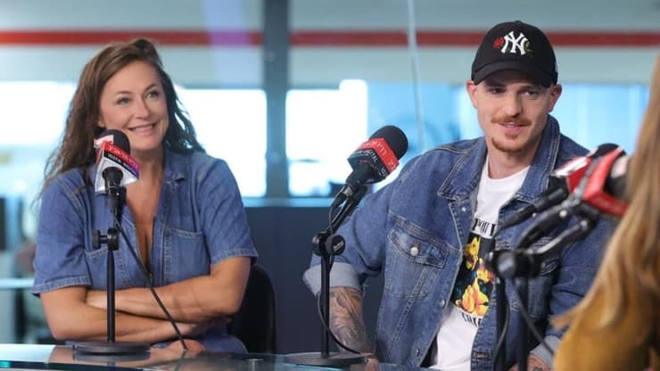 "לא מדברת איתי שנה וחצי-שנתיים". רביב כנר וקרן פלס (צילום: ירון ברנר) רביב כנר וקרן פלס