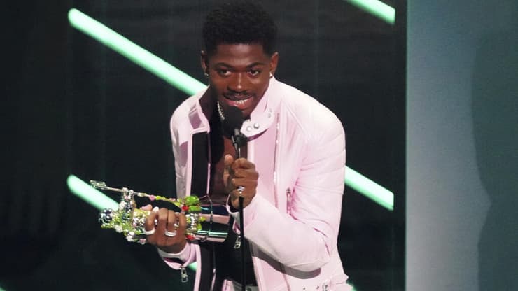 ליל נאס אקס