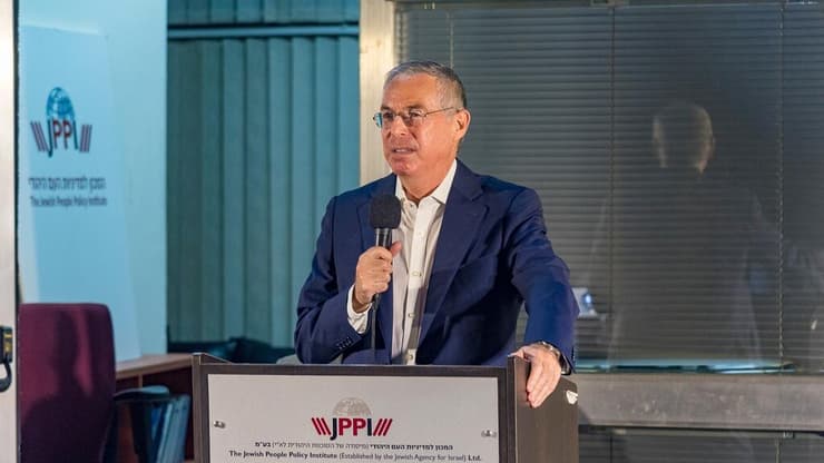 הרצוג לאחר כניסתו לתפקיד ב-2021 (צילום: המכון למדיניות העם היהודי) מייק הרצוג שגריר ישראל החדש בארה"ב