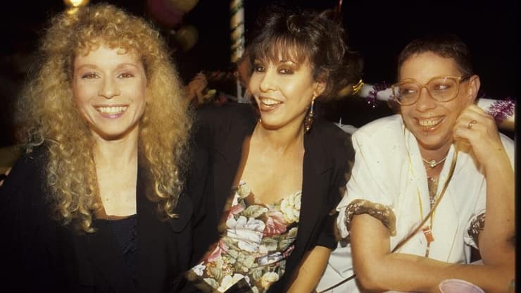 רותי הולצמן, ירדנה ארזי ולאה לופטין, 1989 (צילום: שלום בר טל) רותי הולצמן, ירדנה ארזי ולאה לופטין, 1989