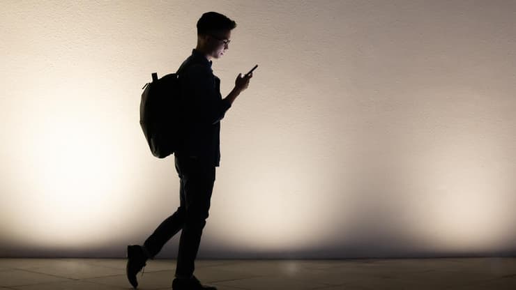 מתבגרים ומסכים