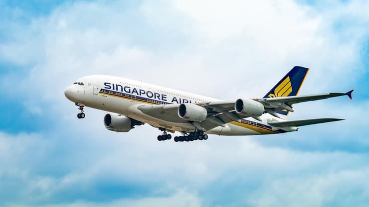 מטוס איירבוס A380 של חברת סינגפור איירליינס