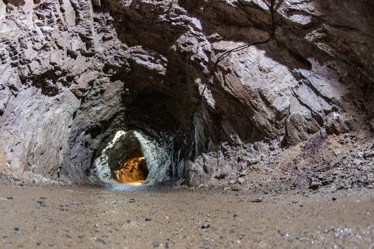 מכרה אורניום (צילום: shutterstock) מכרה אורניום