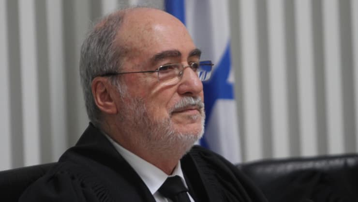 אשר גרוניס