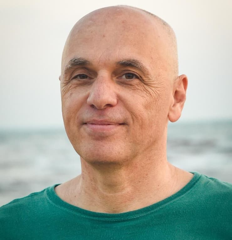 ''לפעמים קמצנות נוסעת ממבנה אישיות''. פרופ' דורון קליגר (צילום: אלבום פרטי) פרופ' דורון קליגר