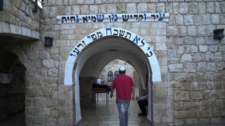 מתחם קבר הרשב"י במירון