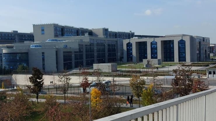 בית המשפט המרכזי באיסטנבול (צילום: יואב זיתון) בית המשפט המרכזי באיסטנבול