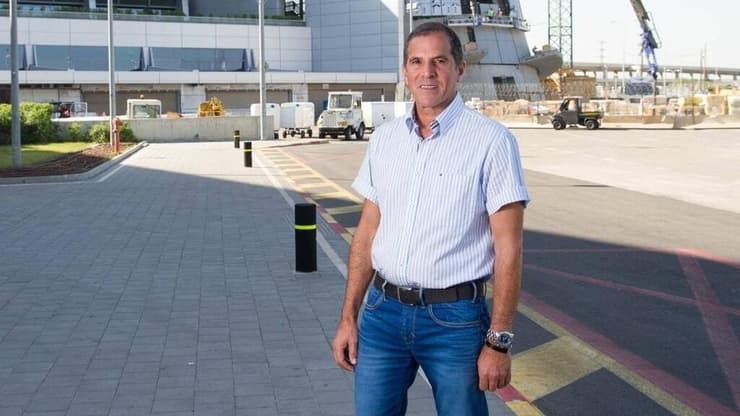 מחזיק בהשפעה פוליטית ניכרת. פנחס עידן פנחס עידן