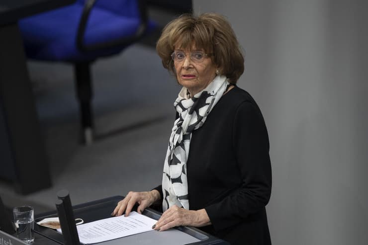 שרלוטה קנובלוך (צילום: getty images) שרלוטה קנובלוך