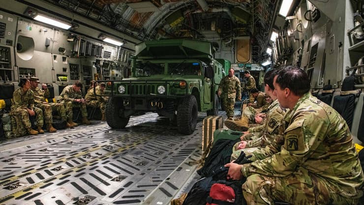 כוחות אמריקנים נוחתים בגרמניה