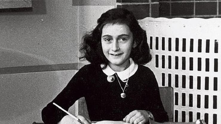 אנה פרנק. משפחתה הוסגרה על ידי משתפי פעולה (צילום: Photo Collection Anne Frank House) אנה פרנק. משפחתה הוסגרה על ידי משתפי פעולה