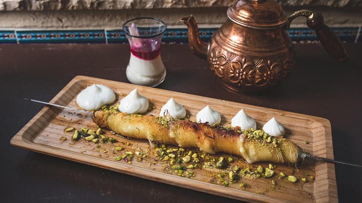 שיפוד כנאפה (צילום: שני בריל) שיפוד כנאפה על גחלים