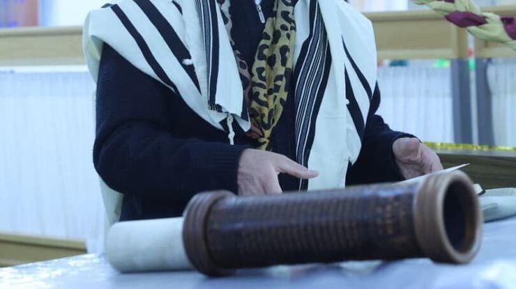 קריאת מגילה בכיכר דיזנגוף