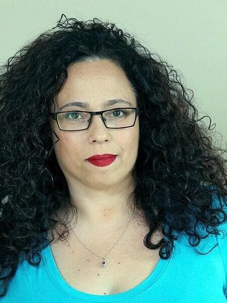 שרית רוזנבלום