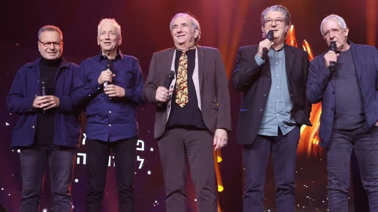 גידי גוב, אבי קושניר, דבל'ה גליקמן, מוני מושונוב ושלמה בראבא