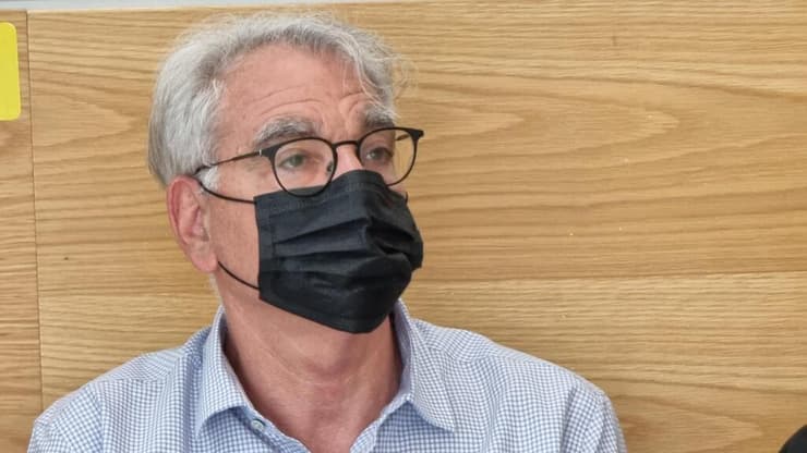 פרופ' אריה לוין לפני הגשת כתב האישום לפני ארבע שנים (צילום: שמוליק דודפור) אריה לוין לפני הגשת כתב האישום