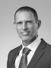 עו"ד אורי נוה