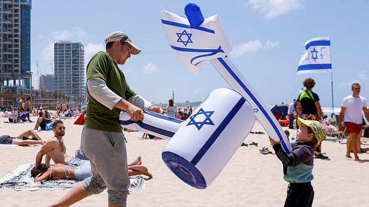 יום עצמאות העצמאות 74 מדינה מדינת ישראל דגל מגן דוד מטס מטוסים מטוס חיל האוויר 