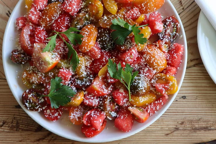 מיקום פסטורלי. גוז' ודניאל (צילום: רוני יהודאי פיינר) סלט עגבניות גוז' ודניאל