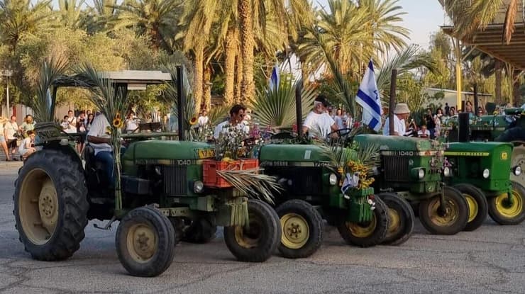חג שבועות במושב חצבה