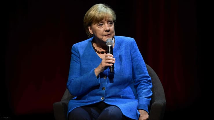 קנצלרית גרמניה לשעבר אנגלה מרקל ראיון ב ברלין