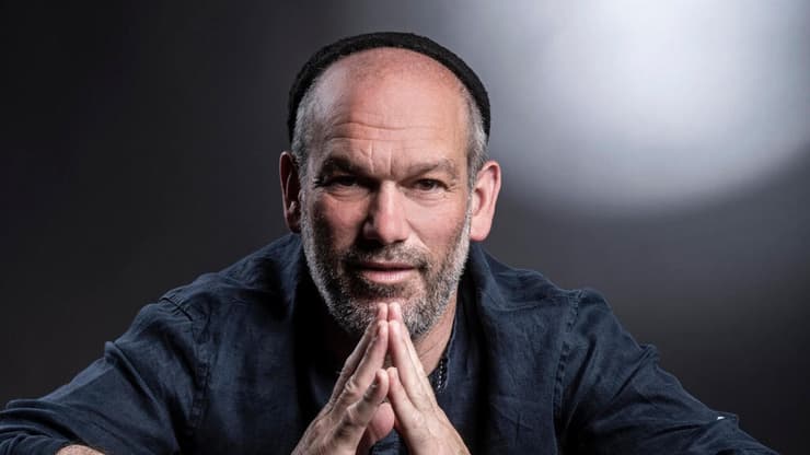 יונתן רזאל (צילום: איליה מלניקוב) יונתן רזאל