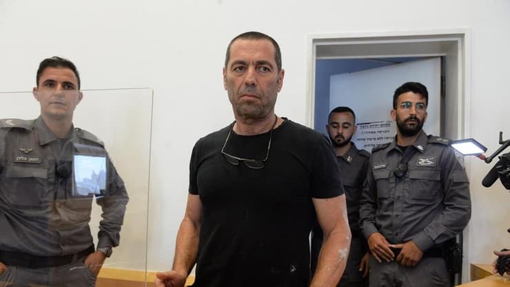 יוסי שוורץ בבית המשפט