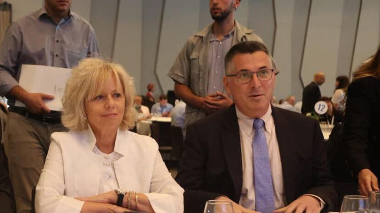 גלי בהרב-מיארה עם שר המשפטים גדעון סער ופרקליט המדינה עמית איסמן