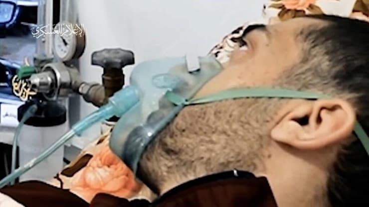 תיעוד: השבוי הישראלי בידי חמאס