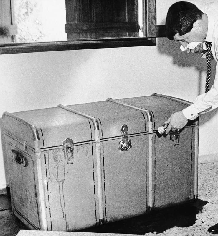 הארגז שבו נמצאה גופתו של הרברט צוקורס