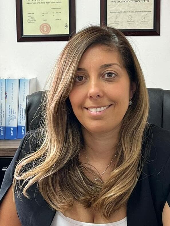 עו"ד שני אדרי