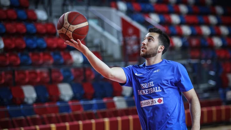 תמיר בלאט (צילום: עוז מועלם) תמיר בלאט שחקן נבחרת ישראל