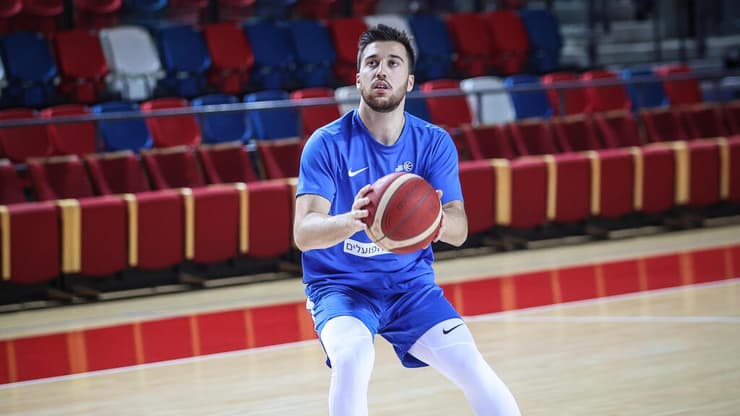 תמיר בלאט (צילום: עוז מועלם) תמיר בלאט שחקן נבחרת ישראל